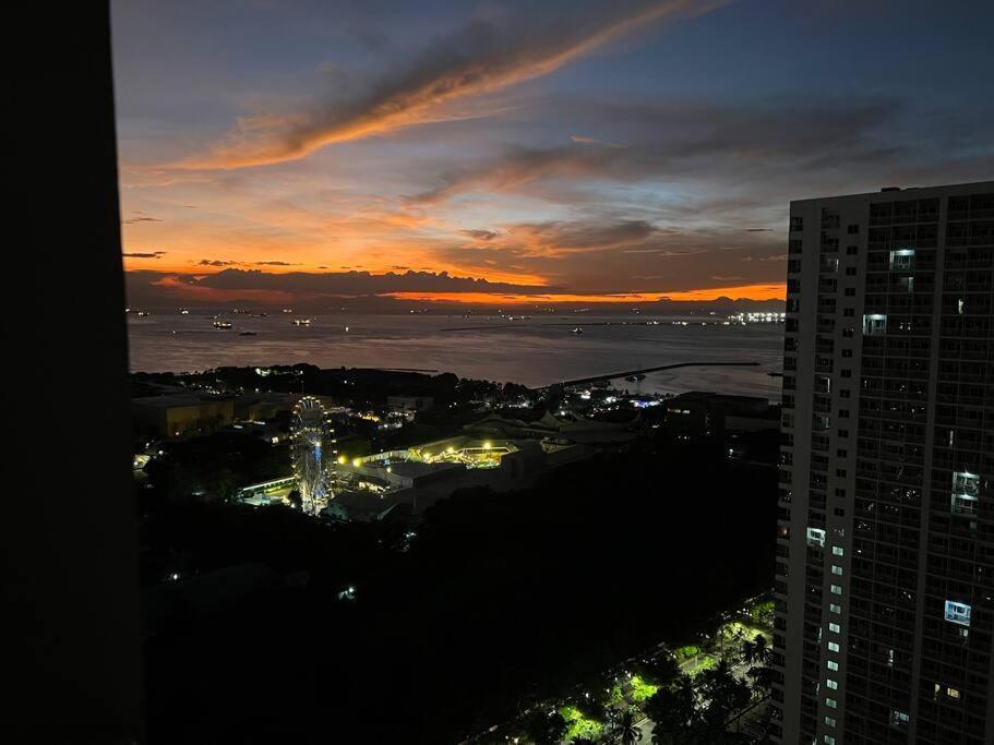 Beautiful 1Bed Condo Nr Airport, Moa, Makati, Bay Манила Экстерьер фото