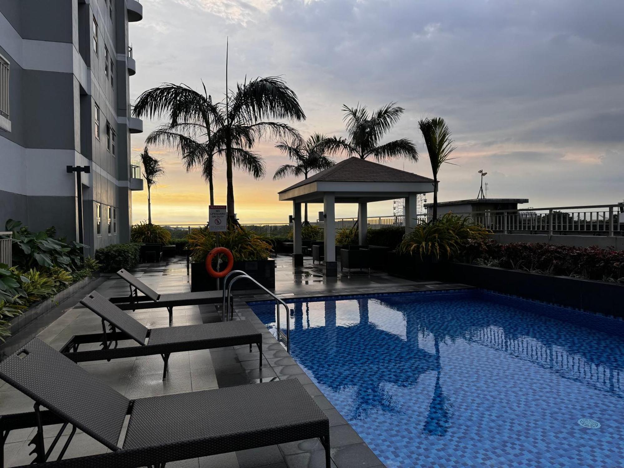 Beautiful 1Bed Condo Nr Airport, Moa, Makati, Bay Манила Экстерьер фото